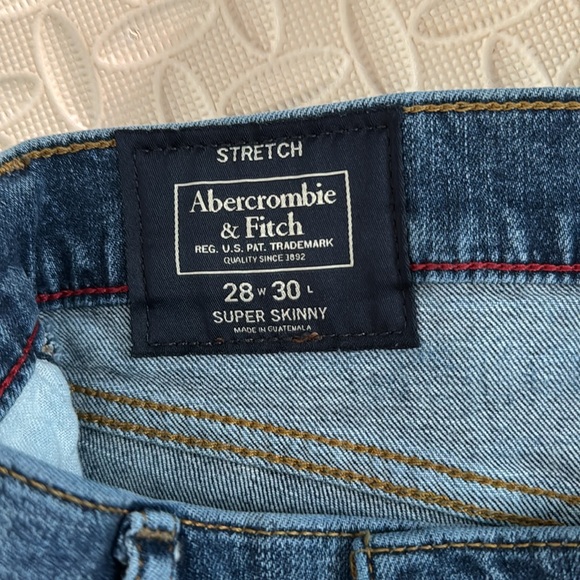 Abercrombie & Fitch Super Skinny Jeans - Picture 4 of 6